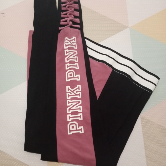 PINK VS YOGA LEGGING Size Small - Picture 9 of 9